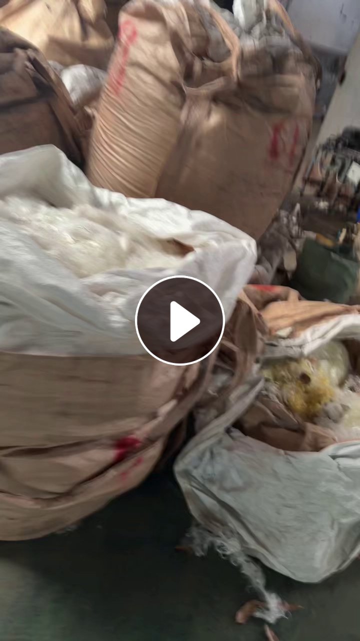 厂家长期出售进口腈纶废丝，都是白色的，可以做短纤用，现货有20多吨，货在福建龙岩