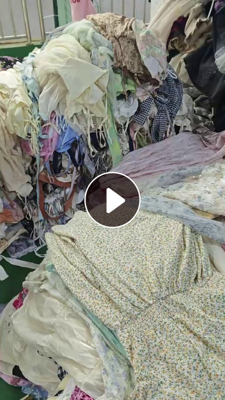 长期出售精品单件连衣裙，二手连衣裙，孤品女装，月供几十吨，在福建福州