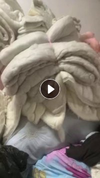 长期出售旧衣服分拣货，旧衣服，旧裤子，床上用品，丝绵被等，月供20吨左右，货在广东汕头