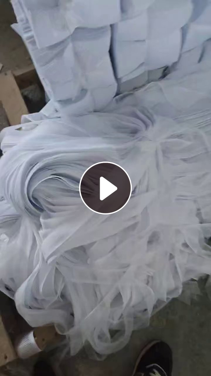 长期出售做洗碗海绵下来的挂浆漂白网布边角料，漂白废布，现货6.8一车，在江苏盐城