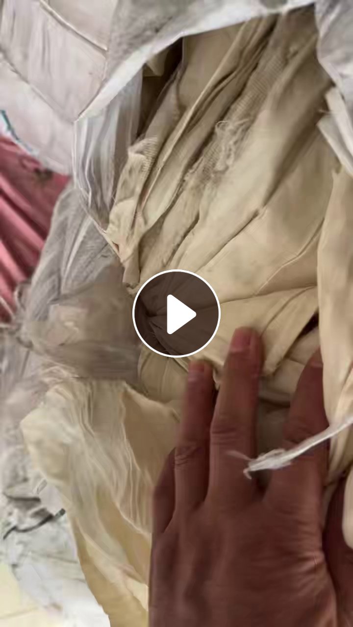 出售米色纯棉坯布，棉布，克重140左右，可以做布轮用，货在江苏南通