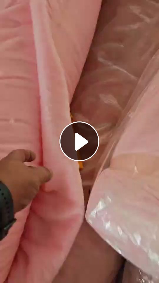 厂家处理库存布尾货，绒布，单面绒布，主要是紫色，粉色，红色肤色为主