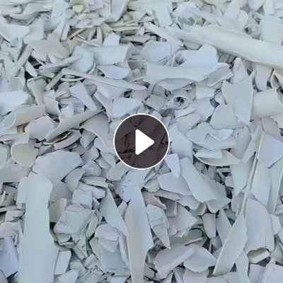 长期出售PVC大小管破碎料