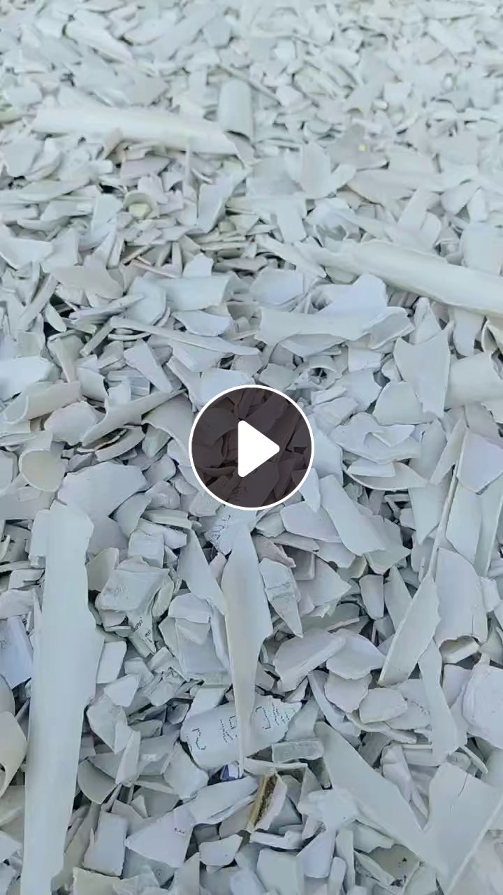 长期出售PVC大小管破碎料
