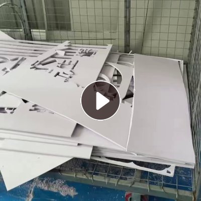 出售PVC广告板废料，现货2吨左右，货三天处理一次