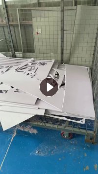 出售PVC广告板废料，现货2吨左右，货三天处理一次