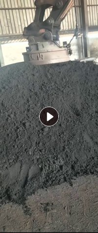 长期出售铁粉，纯黑色铁粉，现货有100多吨，货在山东烟台