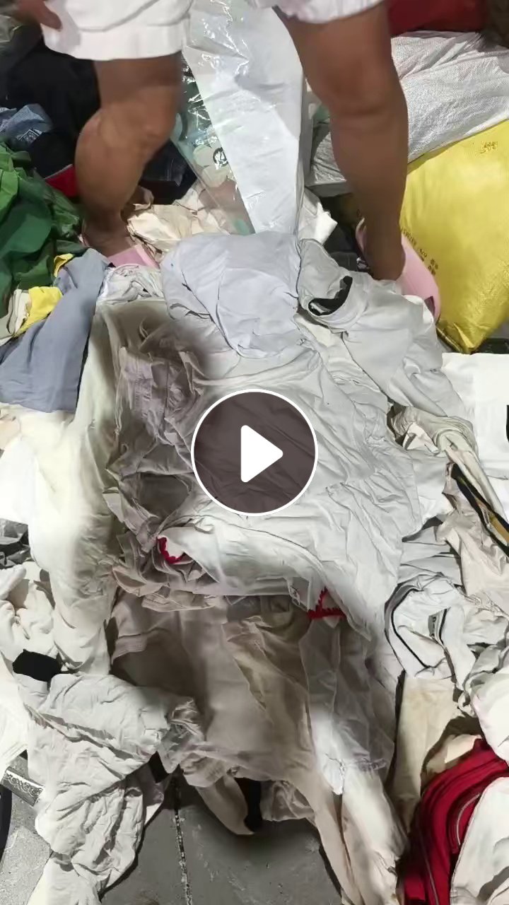 长期出售旧衣服统白，大白，白料，月供6.8车，在福建泉州
