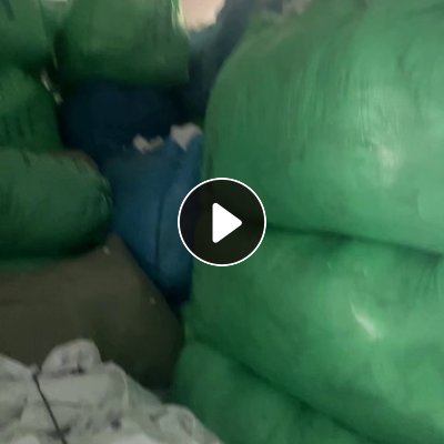 长期出售家纺厂下来的绗棉下脚料，绗棉，两层布夹着一层棉，月供10吨，货在浙江杭州
