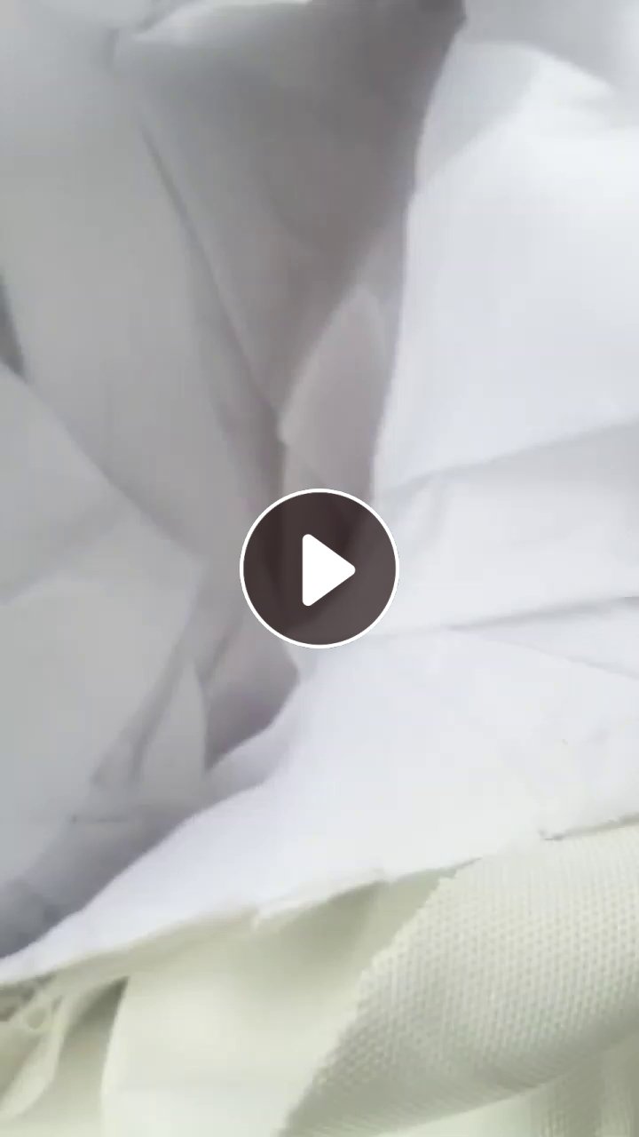 长期出售织布厂下来的梭织涤纶废布，涤纶布头，有带轻浆，适合开花用，现货30吨，在山东潍坊