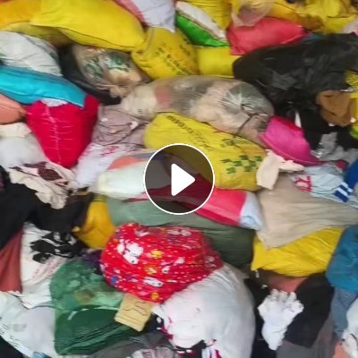 长期出售旧衣服分拣好，冬装，毛衣，大白一起统货出，现货20吨，货在广东湛江