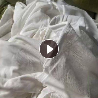 长期出售白色涤纶废布，复合厂下来的，做切片效果非常好，现货30吨，货在浙江湖州
