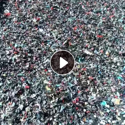 长期出售纯软PVC破碎料，现货二十吨左右