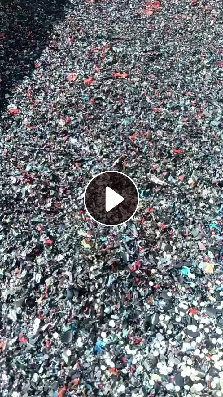 长期出售纯软PVC破碎料，现货二十吨左右
