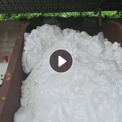 长期出售净水器边角料，PP无纺布边角料，丙纶无纺布，带一层塑料网，货在浙江湖州