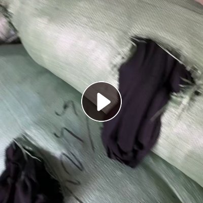长期出售针织涤棉废布，黑色涤棉废布，含棉80%，也有氨纶涤棉废布，两种有分开，现货有25吨