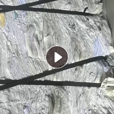 长期出售旧衣服精白，白料，白开花料，现货18吨，在湖北武汉