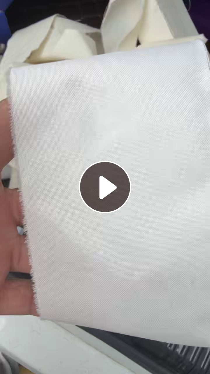 长期出售做篮球内膜里下来的废布边角料，气囊布边料，无胶跟带胶有分开，货在江西赣州