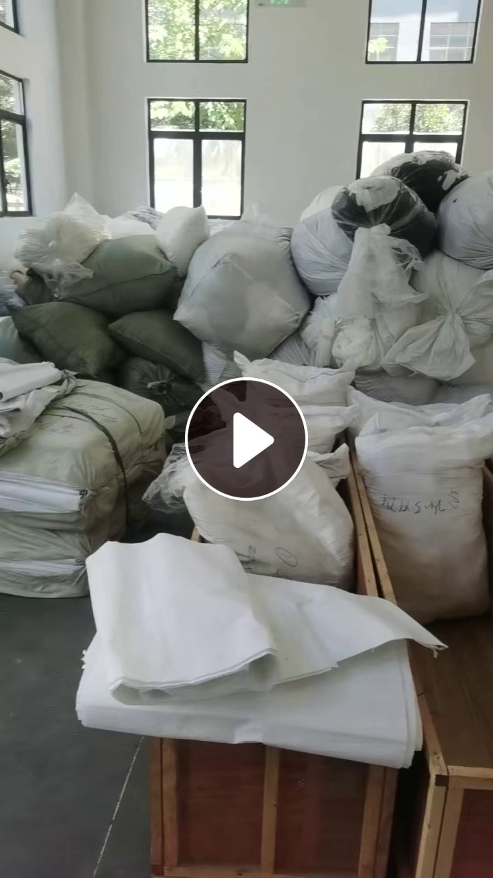 长期出售做衬布下来的涤纶废布，涤纶边角料，黑色白色两种都分开的