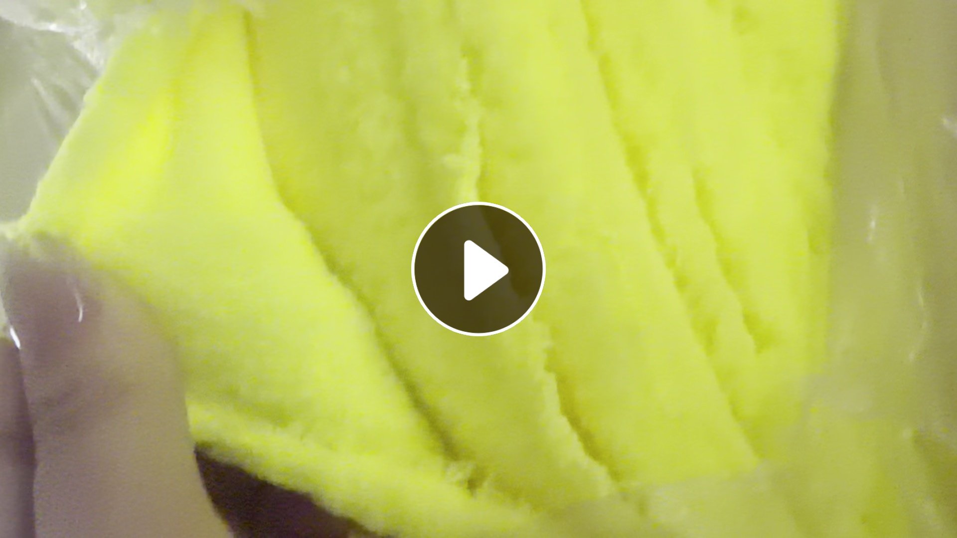 出售一批染厂下来的处理布，鸟眼布，绒布，大块布，门幅克重不等，统货出，现货40吨，在浙江嘉兴