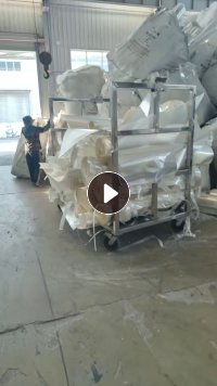大量求购pet磨砂料，反光片，油墨料等清洗料