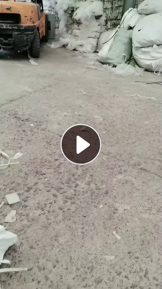 长期出售干造缠绕膜，现货五六吨