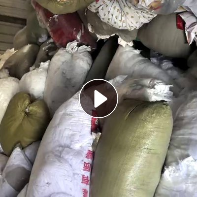 长期出售涤纶废布，涤纶边角料，颜色都有分拣，大部分都是梭织的，白色现货6.8一车，在山东菏泽