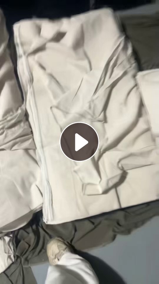 出售做衣服下来的麻布，麻布坯布，现货有3万多米，货在浙江嘉兴