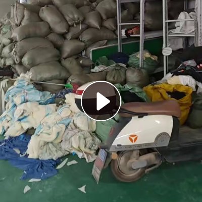 长期出售制衣厂下来的废布边角料，碎布料，货在广西南宁