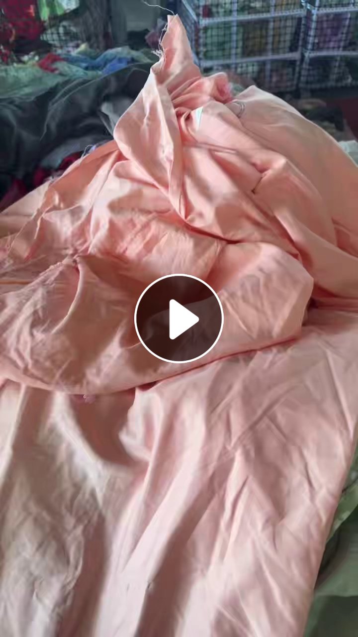 出口厂长期出售废旧床单，旧床单，化纤，棉的都有，统货出，在重庆