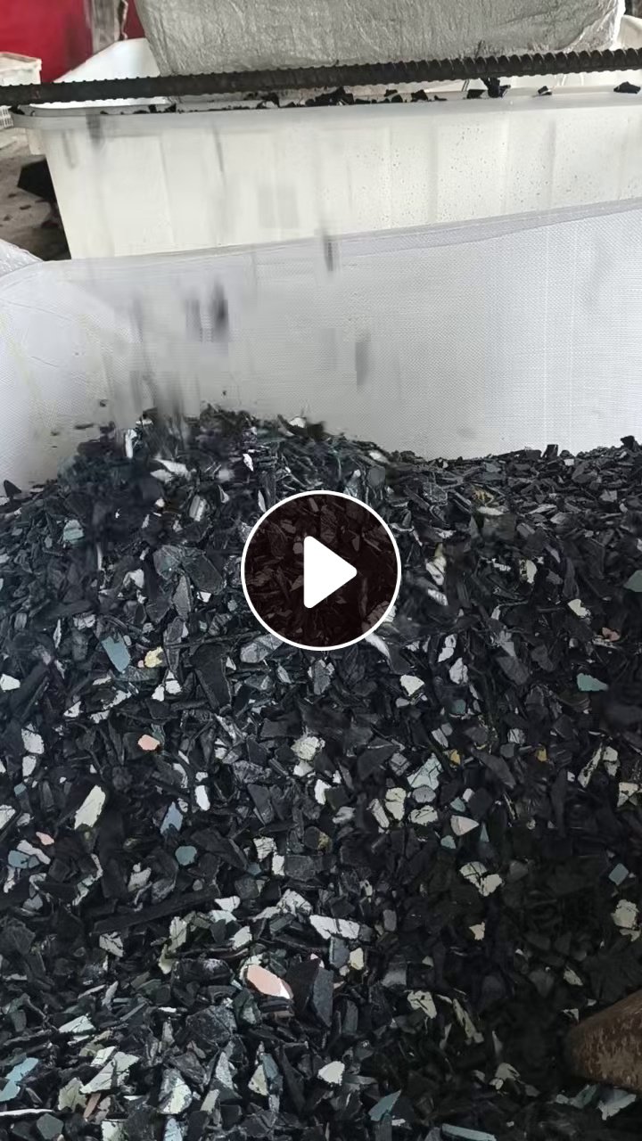 长期出售PP保险杠破碎料