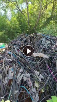 清场地处理一批橡胶水管油管混合料，带钢丝的