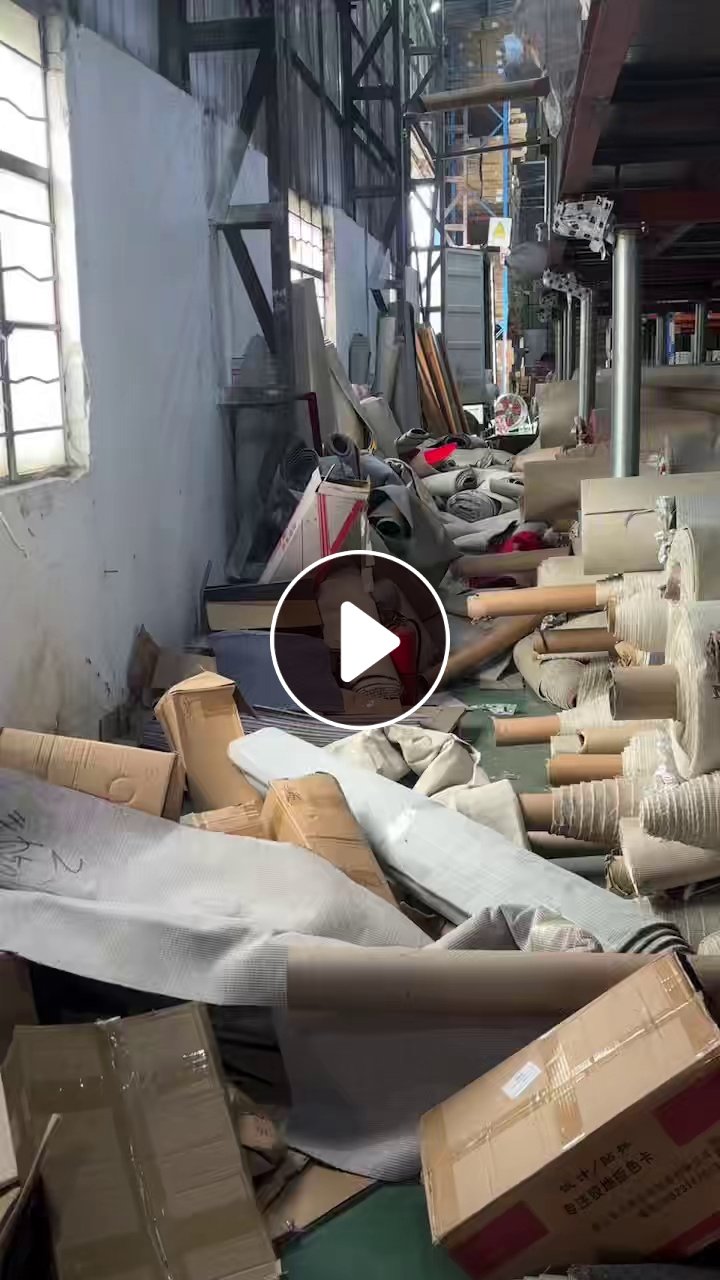 地毯厂长期处理复合地毯废料，丙纶复合尼龙地毯料，也有带弯头纱，厂在广东广州