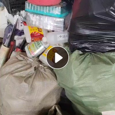 出售杂塑料，有PVC发泡板，瓶砖亚克力杂丙杂乙，统货出，现货一车