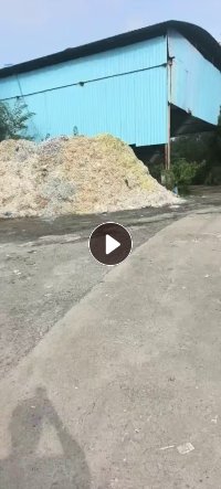 免费送纸厂废料，迷信纸厂的膜，比较干可以造粒，现货几百吨