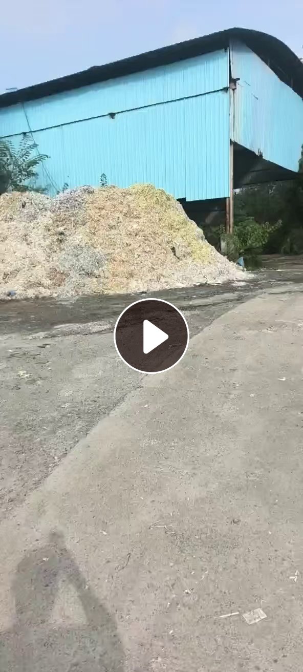免费送纸厂废料，迷信纸厂的膜，比较干可以造粒，现货几百吨