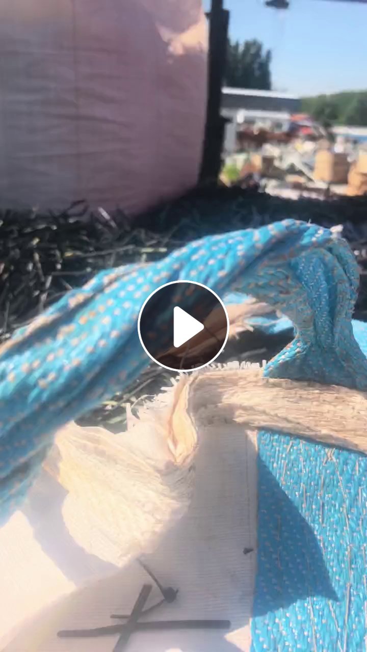 出售PA尼龙扎带毛料，黑色灰色混在一起，可按要求分颜色和破碎，现货一挂车