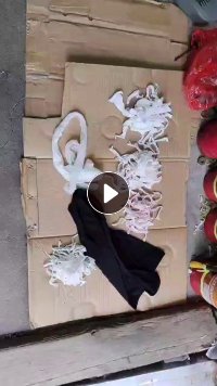 长期出售袜子下脚料，袜头料，袜片，锦纶包纱料，统货走，现货二三十吨，货在浙江绍兴