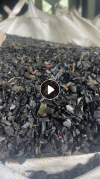 长期出售铁厂塑料破碎料，发动机上的塑料破碎料，月供200吨，货在江苏连云港