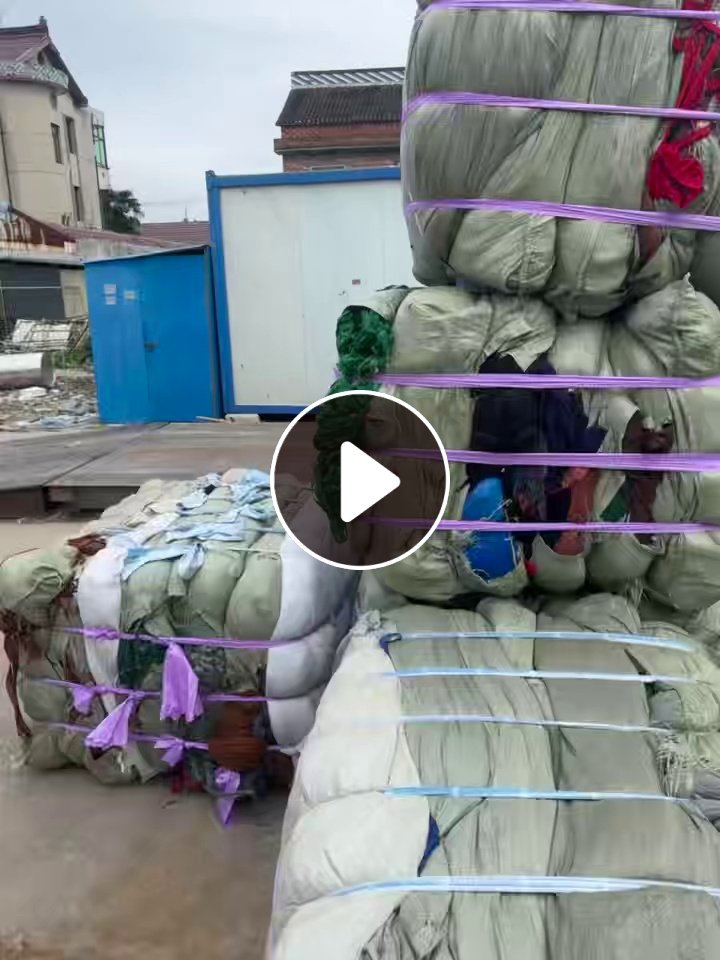 长期大量出售家纺下来的混色涤纶边角料，涤纶废布，在江苏南通