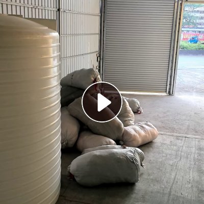 长期出售杂色涤纶废布，涤纶边角料，大部分都是绒布，没有压包，月供50吨，在广东阳江