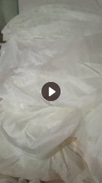 长期出售白色涤纶磨毛布，喷水机下来的，含水15左右，每个月200吨，货在浙江湖州