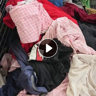 长期出售旧衣服擦机布原料，擦机布，涤棉，纯棉都有，现货20吨，在天津