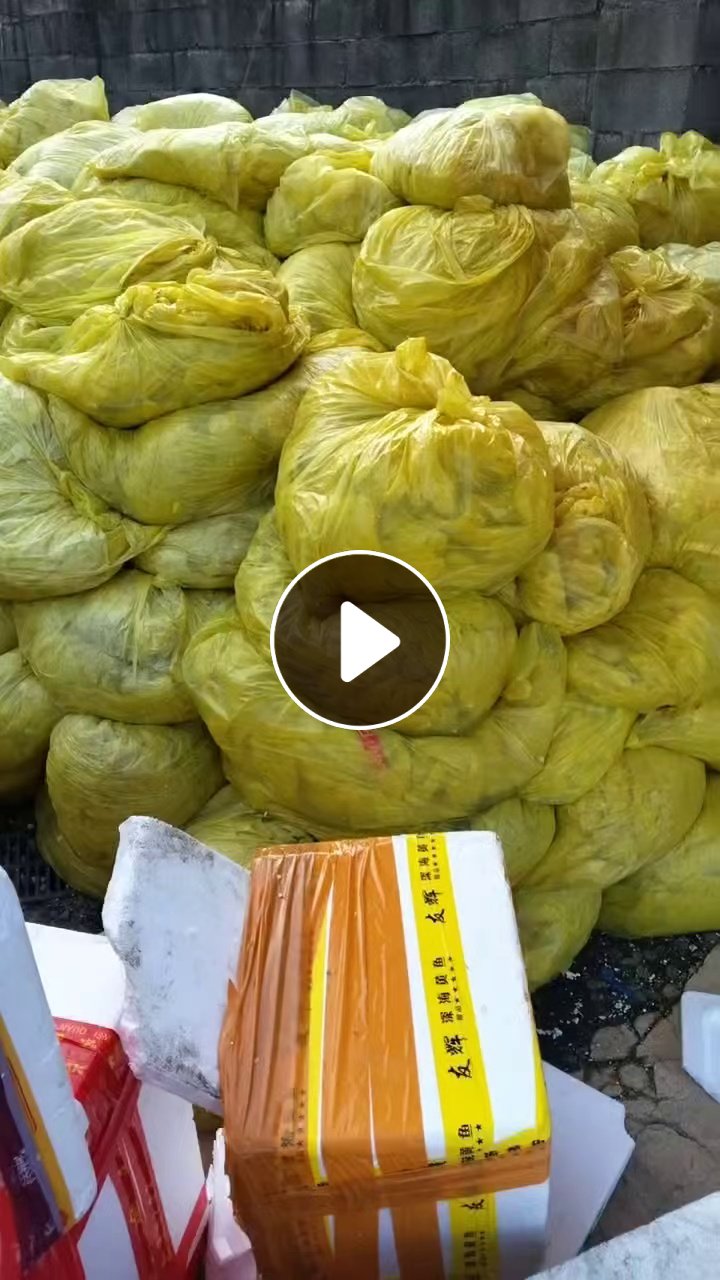 出售PE高压膜，现货7吨，长期有货，够车就走