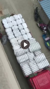 出售5支空心带纱，现货四五吨，14支单股包芯纱20吨，都是一个批号的