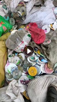 长期求购透明PC板材，pc薄片料，pc框架边角料，pc光盘，pc灯罩等