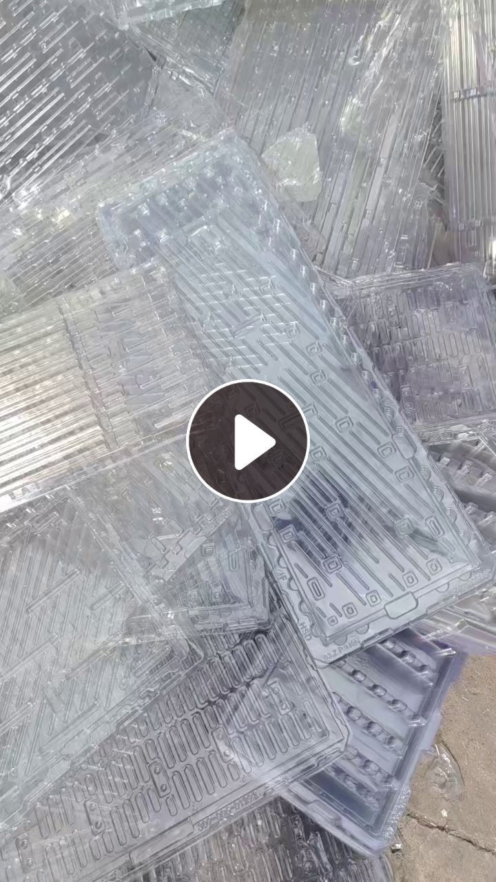 出售pet吸塑片破碎料，可供拉片厂