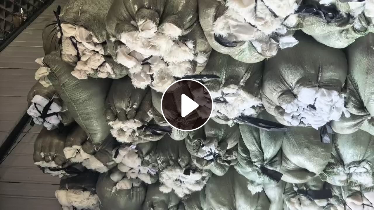 长期出售涤纶废布，涤纶边角料，颜色有分拣，白色现货10吨，在江苏宿迁