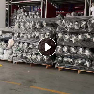 出售一批黑色特价70d尼龙四面弹库存布，尼龙库存布，门幅150cm克重120克，现货十几万米