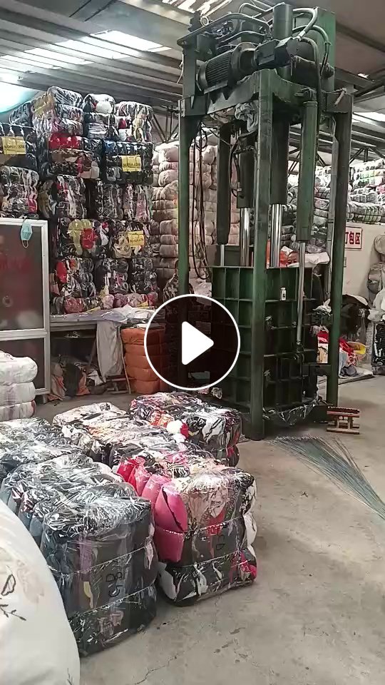 长期出售旧衣服分拣货，冬装，夏装，大白，鞋子，包包等，大白月供9.6一车，在山东临沂